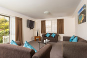 Relax after a day in the Abel Tasman in your 3 bedroom motel unit